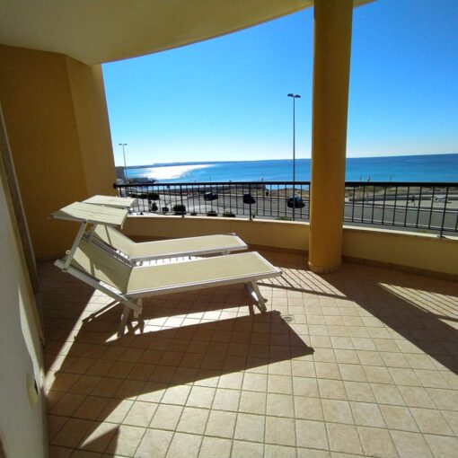 Trilocale fronte mare (roulette)